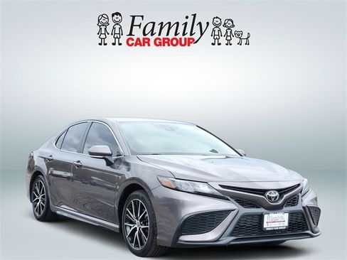 Certified 2024 Toyota Camry SE image 2