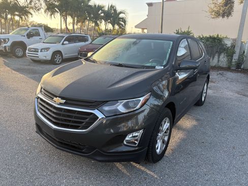 Used 2020 Chevrolet Equinox LT image 3