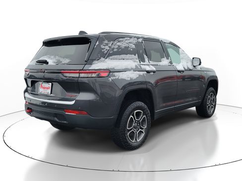 Used 2022 Jeep Grand Cherokee Trailhawk w/ ADV Protech Group II image 4