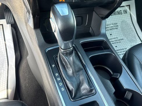 Used 2019 Ford Escape Titanium AWD/4WD image 47