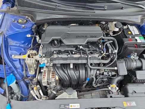 Used 2025 Hyundai Elantra SEL FWD image 30