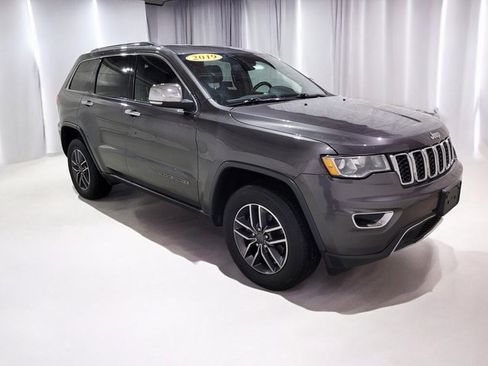 Used 2019 Jeep Grand Cherokee Limited image 2