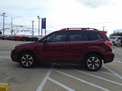 Used 2018 Subaru Forester 2.5i Limited w/ Popular Package #3B image 3