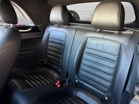 Used 2014 Volkswagen Beetle R-Line image 13