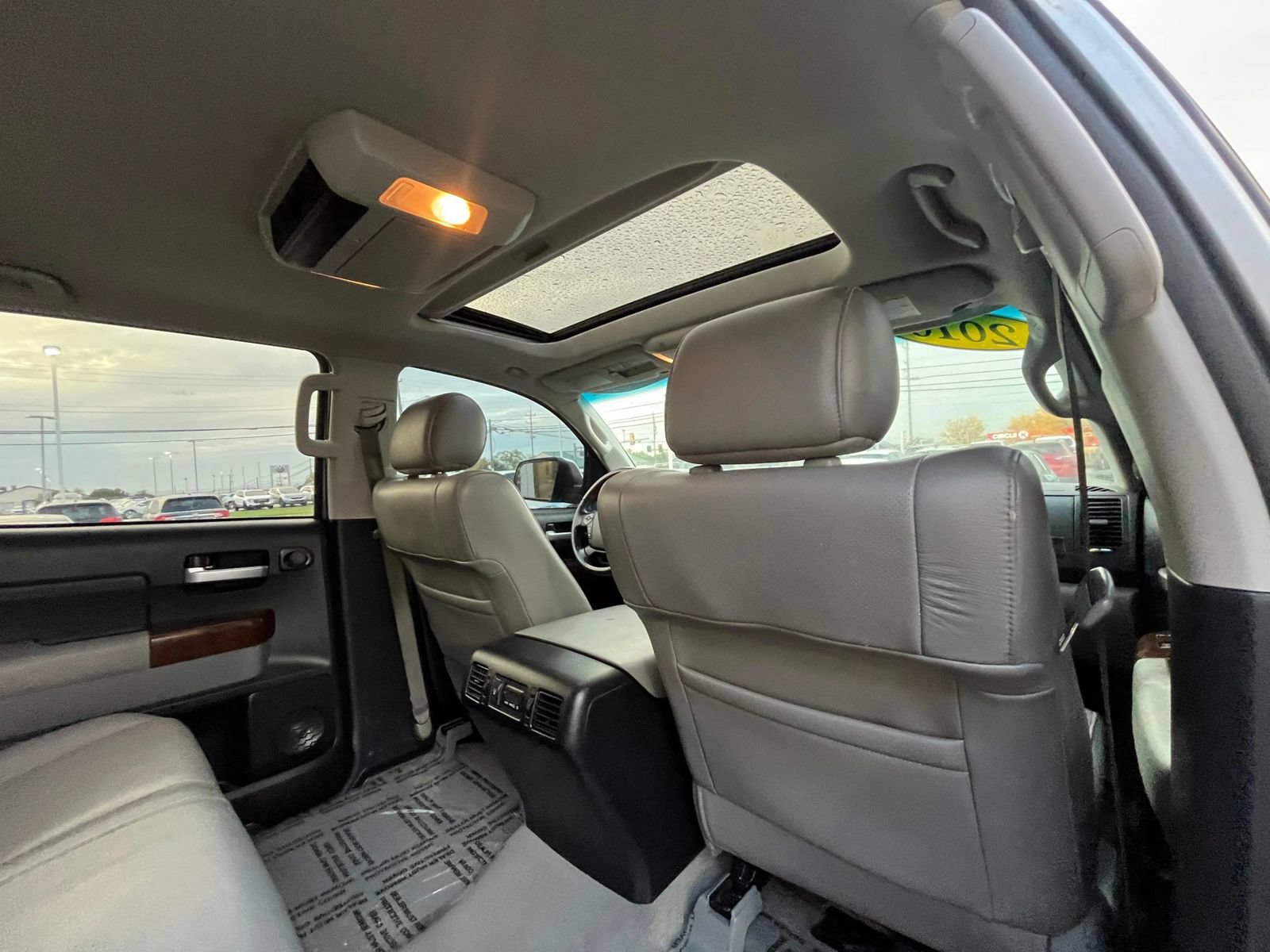 Used 2010 Toyota Tundra Limited w/ Platinum Pkg AWD/4WD image 33