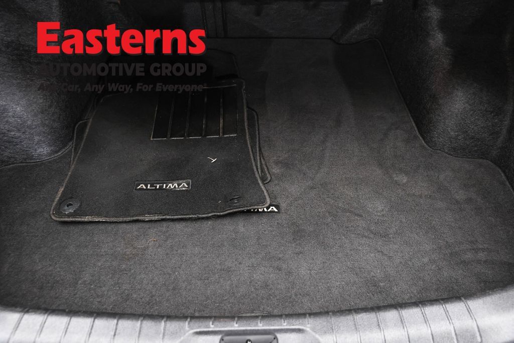 Used 2024 Nissan Altima 2.5 S FWD image 9