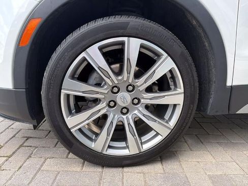 Certified 2023 Cadillac XT4 Premium Luxury FWD image 9
