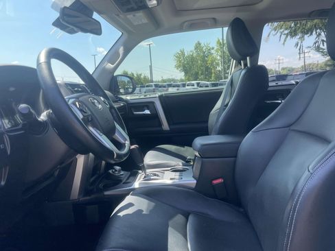 Used 2024 Toyota 4Runner Limited AWD/4WD image 14
