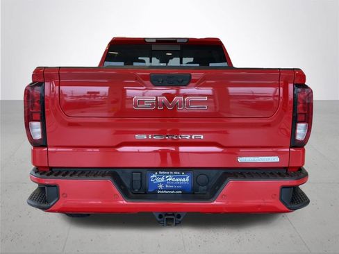 Used 2022 GMC Sierra 1500 Elevation w/ Elevation Premium Package AWD/4WD image 8