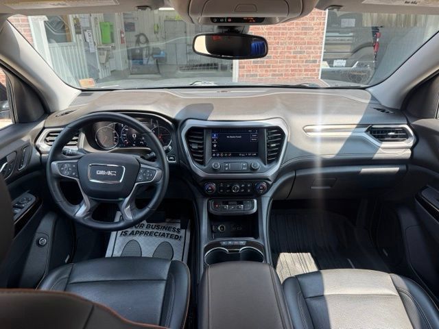 Used 2023 GMC Acadia AT4 w/ Technology Package AWD/4WD image 31
