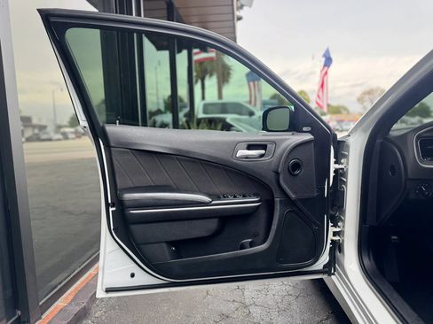Used 2019 Dodge Charger Scat Pack RWD image 29