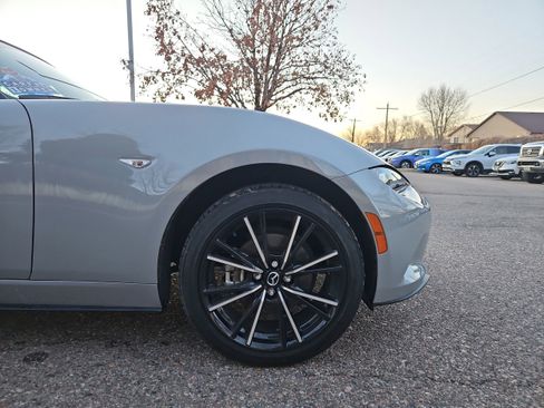 Used 2024 MAZDA MX-5 Miata Grand Touring w/ Weather Package image 9