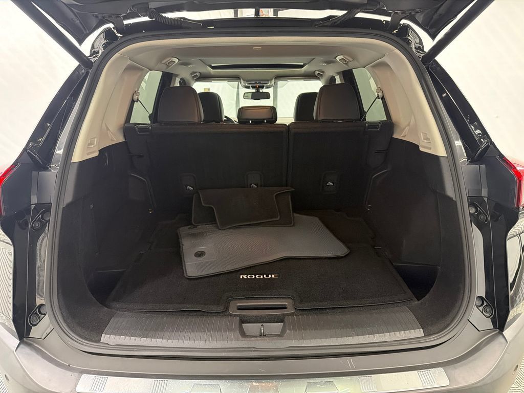 Used 2023 Nissan Rogue SL w/ SL Premium Package FWD image 20