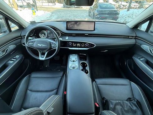 Used 2023 Genesis Electrified GV70 Advanced image 21