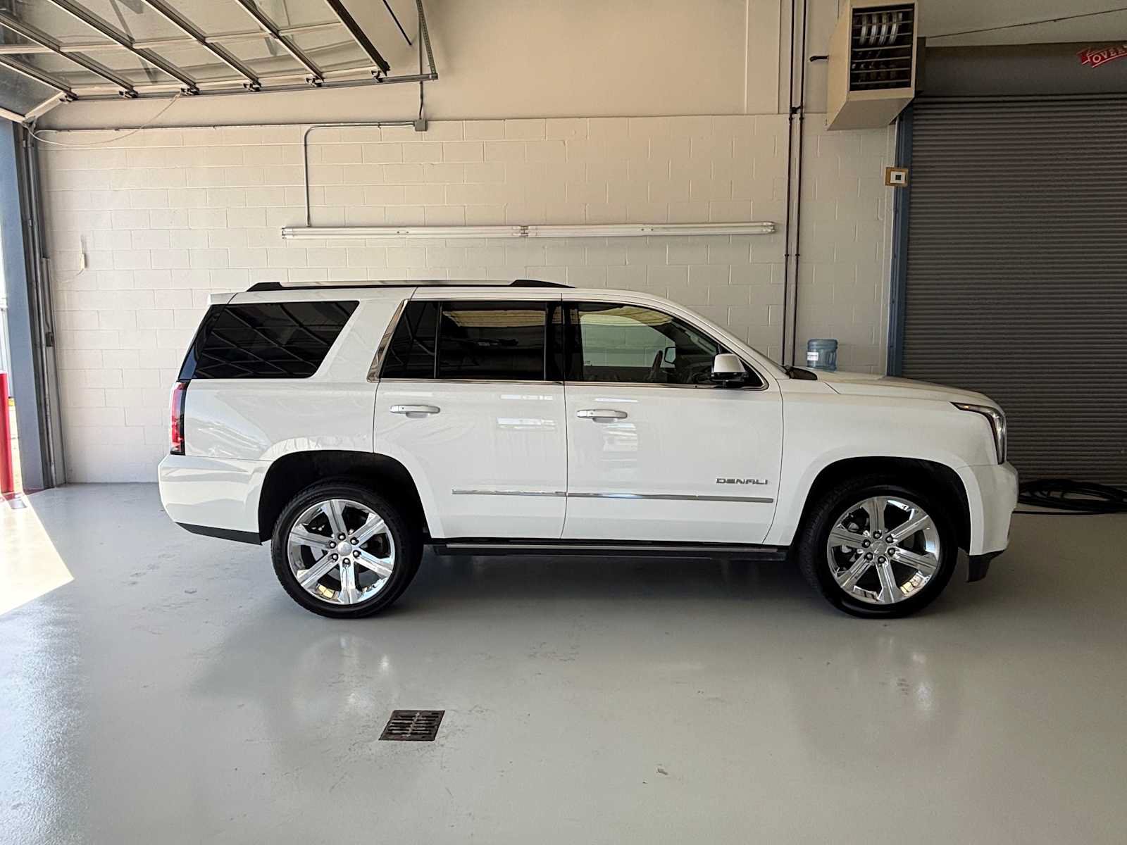Used 2019 GMC Yukon Denali w/ Denali Ultimate Package AWD/4WD image 7
