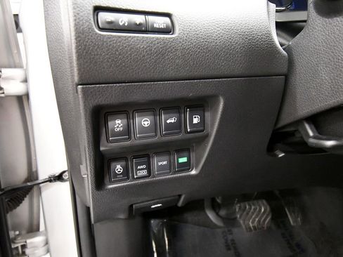 Used 2019 Nissan Rogue SV w/ Premium Package AWD/4WD image 19