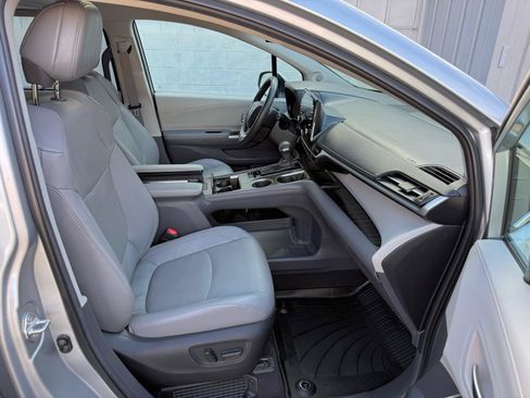 Used 2024 Toyota Sienna Limited AWD/4WD image 25
