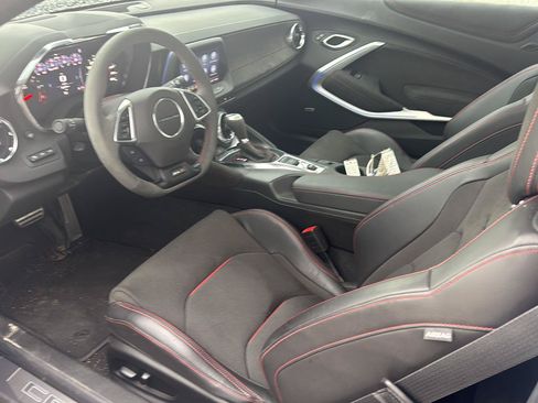 Used 2021 Chevrolet Camaro ZL1 RWD image 10