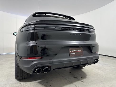 New 2026 Porsche Cayenne S image 19