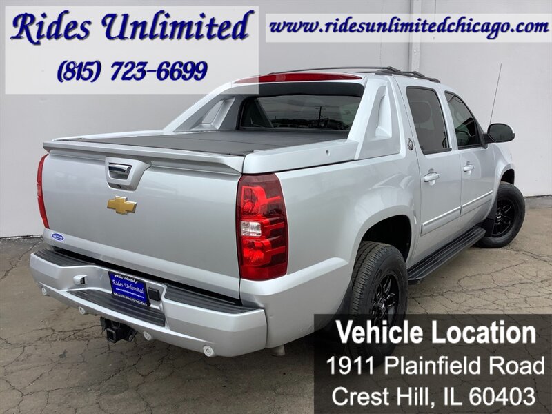 Used 2013 Chevrolet Avalanche LS RWD image 6