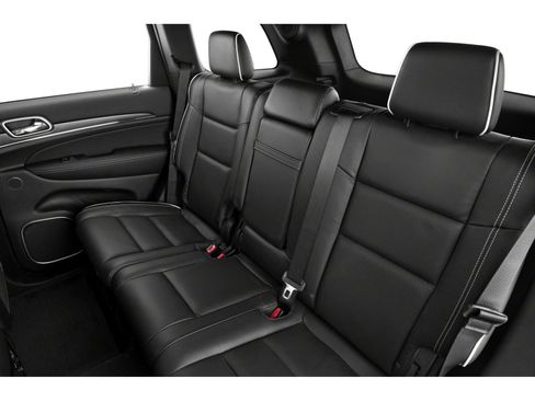 Used 2018 Jeep Grand Cherokee Overland AWD/4WD image 8