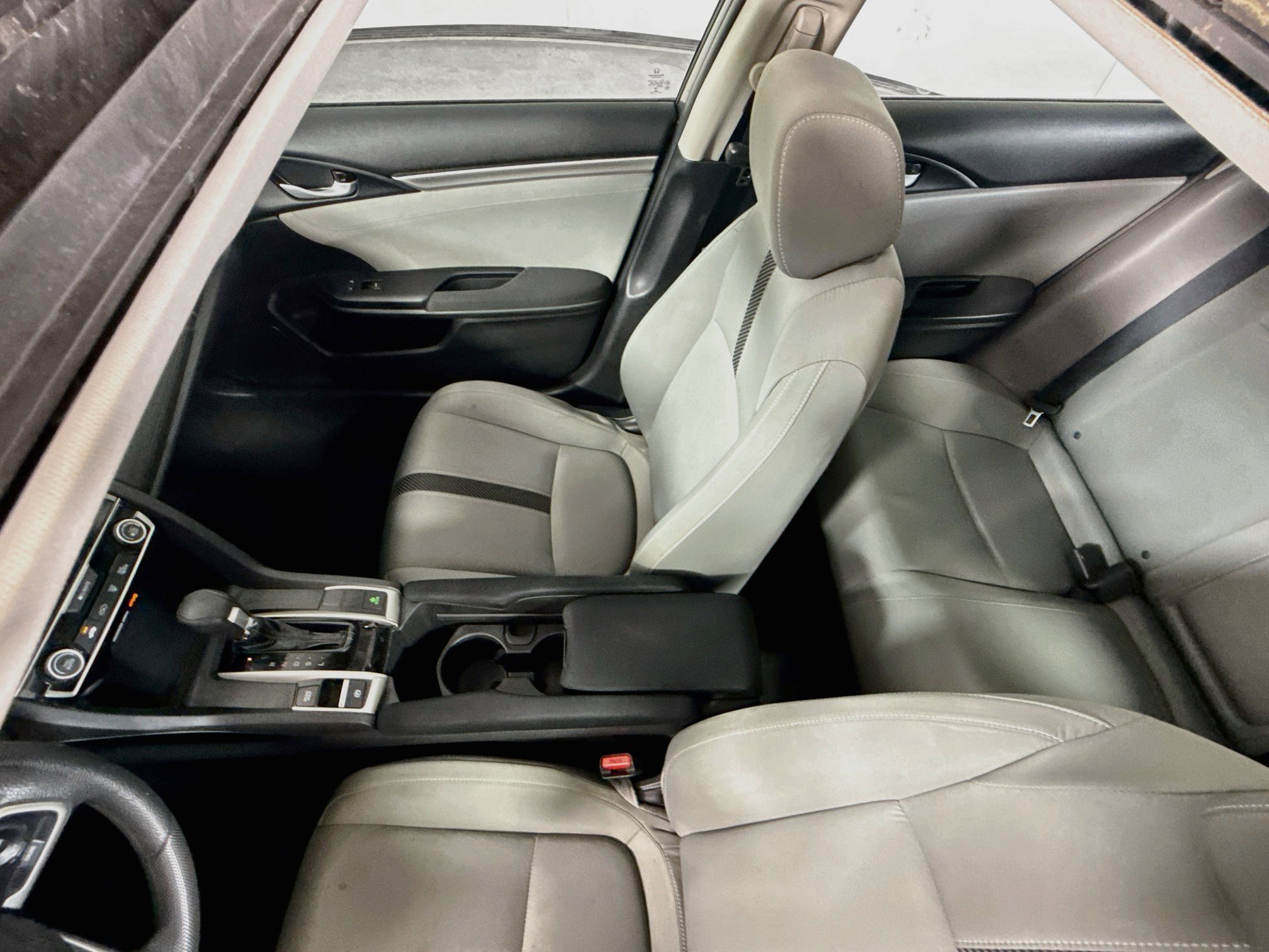 Used 2018 Honda Civic EX image 19