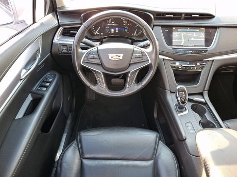 Used 2018 Cadillac XT5 Luxury image 13