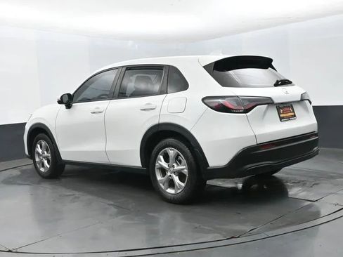 Used 2025 Honda HR-V LX image 9