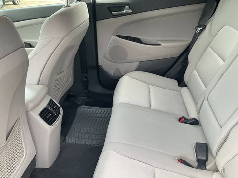 Used 2017 Hyundai Tucson Sport FWD image 12