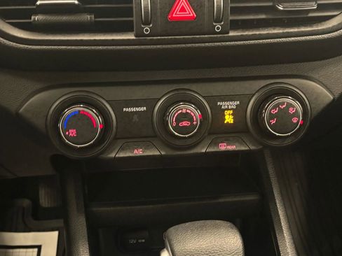 Used 2024 Kia Forte LXS w/ LXS Technology Package image 45