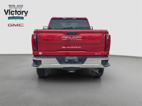 Used 2025 GMC Sierra 3500 SLT image 15