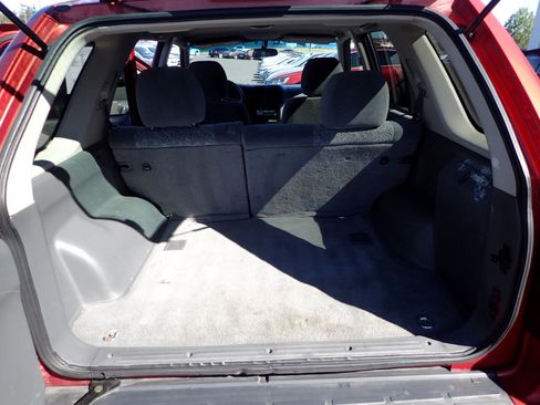 Used 2001 Isuzu Rodeo LS image 11