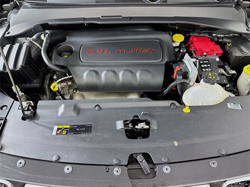 Used 2021 Jeep Compass Limited image 31