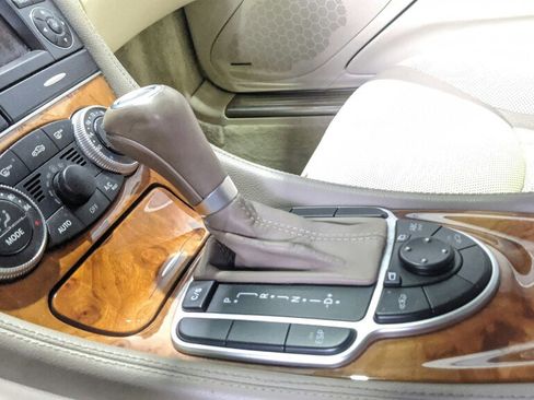 Used 2009 Mercedes-Benz SL 550 SL 550 image 15