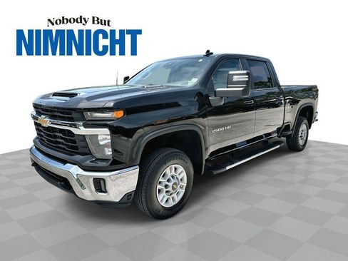 Used 2025 Chevrolet Silverado 2500 LT w/ Convenience Package AWD/4WD image 1