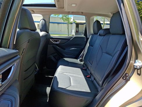 Used 2023 Subaru Forester Touring w/ Popular Package #2 AWD/4WD image 10