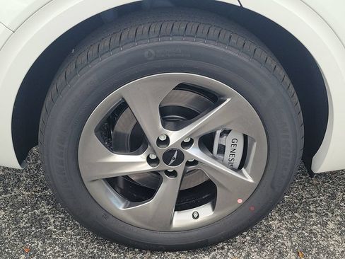 New 2026 Genesis GV70 2.5T Advanced AWD/4WD image 3