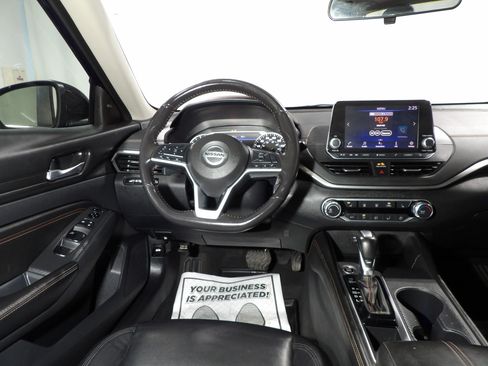 Used 2022 Nissan Altima 2.0 SR image 15