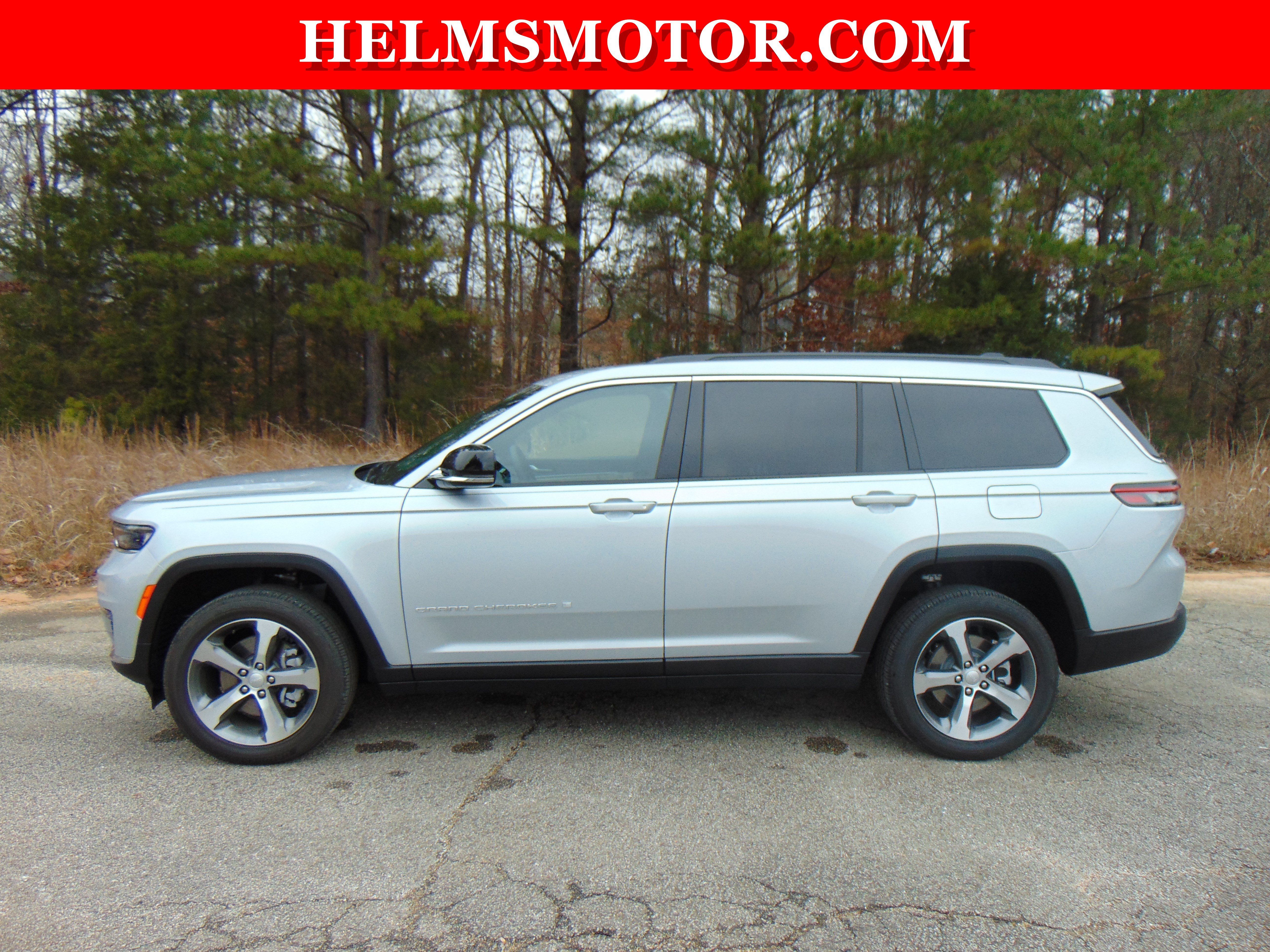 Used 2025 Jeep Grand Cherokee L Limited RWD image 2