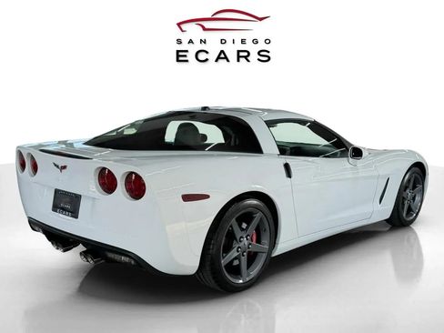 Used 2005 Chevrolet Corvette Coupe w/ Preferred Equipment Group image 5