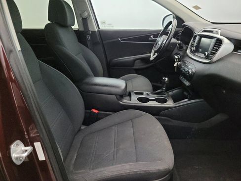 Used 2017 Kia Sorento AWD w/ LX Convenience Package image 21