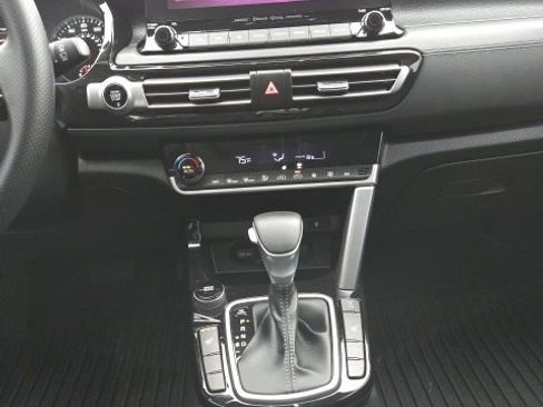 Certified 2023 Kia Seltos SX w/ SX Sunroof Package image 25