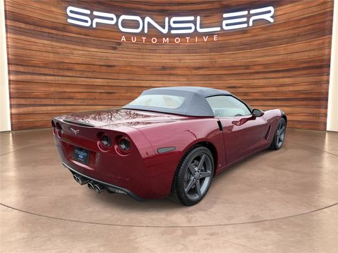Used 2007 Chevrolet Corvette Convertible w/ Preferred Equipment Group RWD image 5