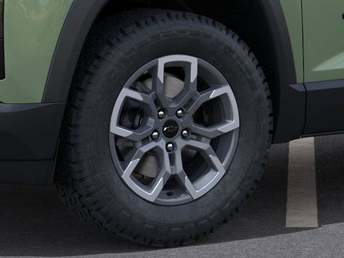 New 2026 Chevrolet Equinox ACTIV w/ Convenience Package III FWD image 9
