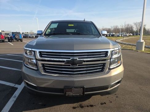 Used 2018 Chevrolet Suburban Premier image 2