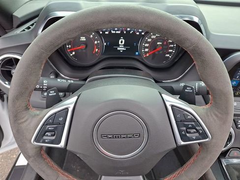 Used 2022 Chevrolet Camaro ZL1 image 21