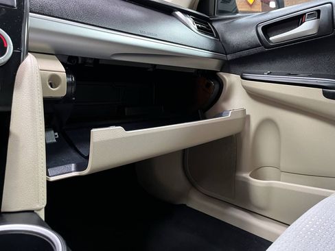 Used 2012 Toyota Camry LE FWD image 20