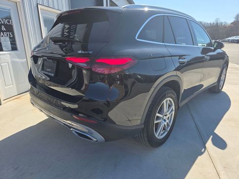 Used 2023 Mercedes-Benz GLC 300 4MATIC image 5
