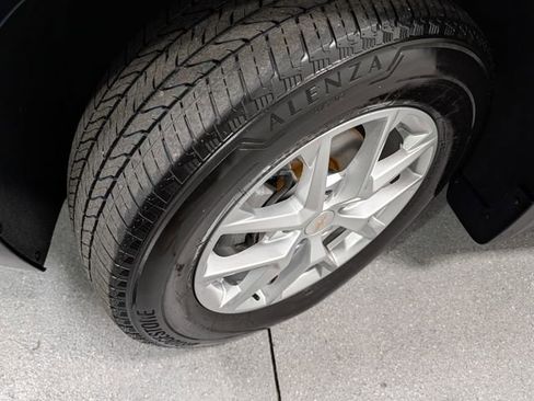 Certified 2024 Chevrolet Equinox LT w/ LPO, Floor Liner Package image 9