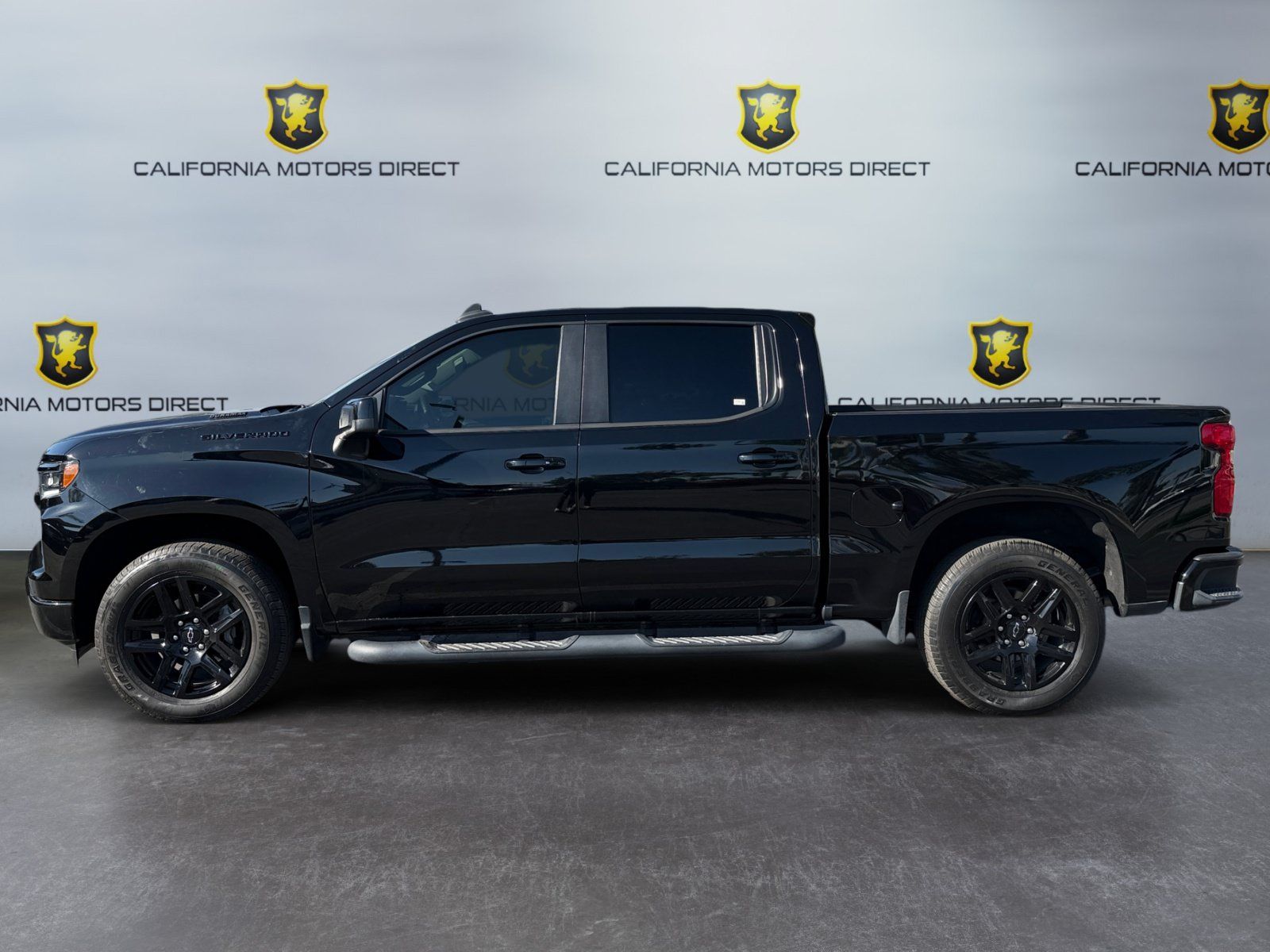 Used 2023 Chevrolet Silverado 1500 RST w/ Rally Edition RWD image 2